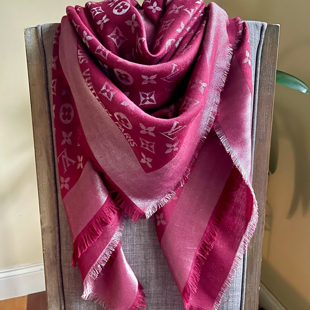 Louis Vuitton Monogram Dark Red Shine Shawl